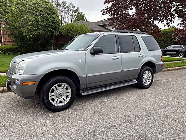 2005 Mercury Mountaineer AWD Premier - Very Good Condition - cars for sale in Plainview, NY – photo 2