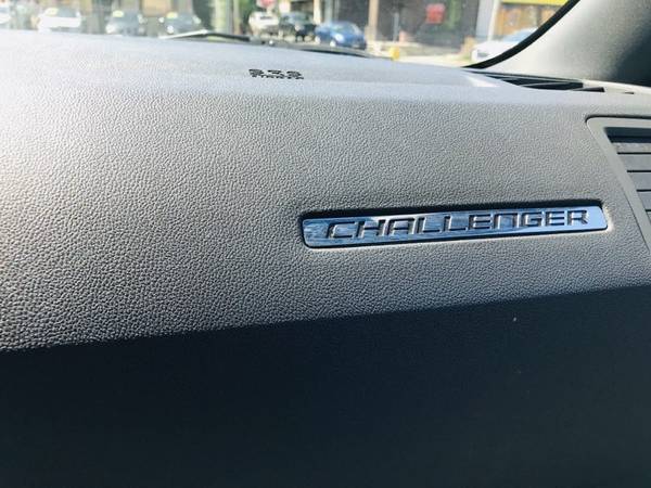 2014 Dodge Challenger SXT coupe Bright White Clearcoat for sale in Irvington, NJ – photo 14