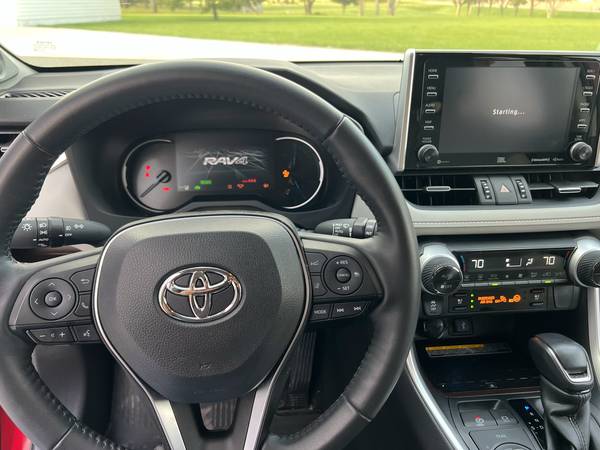 2021 Toyota RAV4 Hybrid Limited - - by dealer for sale in Des Moines, IA – photo 15