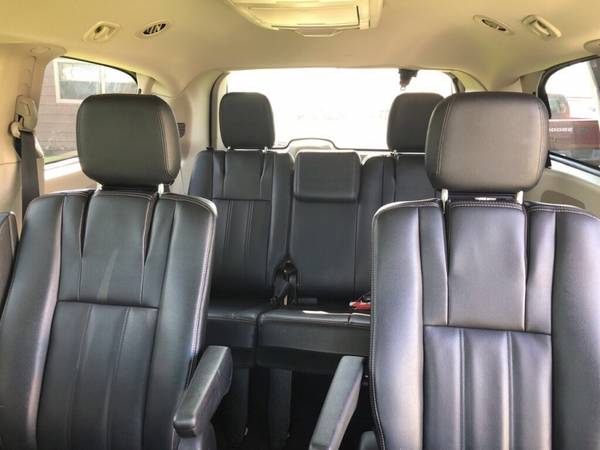 2014 Chrysler Town and Countr Touring for sale in Cabot, AR – photo 10