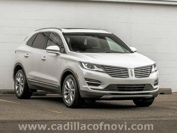 2017 *Lincoln* *MKC* Select hatchback White Platinum Metallic Tri-Coat for sale in Novi, MI – photo 7
