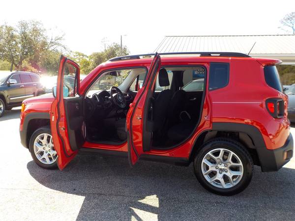 2017 Jeep Renegade Latitude*DON'T MISS THIS 4X4*CALL!!$289/mo.o.a.c. for sale in Southport, NC – photo 11