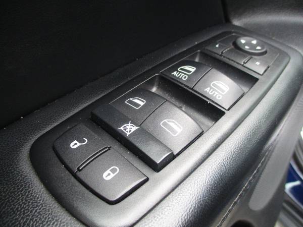2014 Jeep Grand Cherokee 4x4 4WD Laredo Heated Seats & Wheel SUV for sale in Brentwood, NH – photo 20