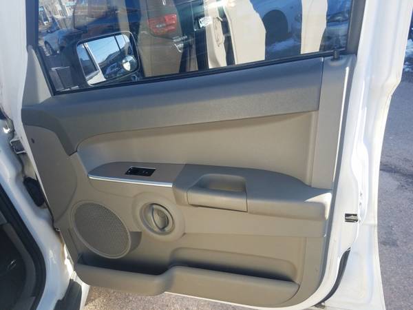 2008 Jeep Commander Sport - cars & trucks - by dealer - vehicle... for sale in Brighton, WY – photo 22