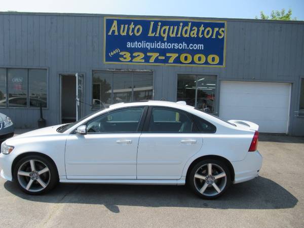 2009 Volvo S40 T5 R-Design !! fully loaded !! for sale in North Ridgeville, OH