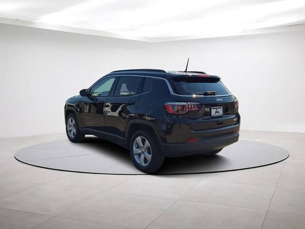 2018 Jeep Compass Latitude 2WD - - by dealer - vehicle for sale in Clayton, NC – photo 7