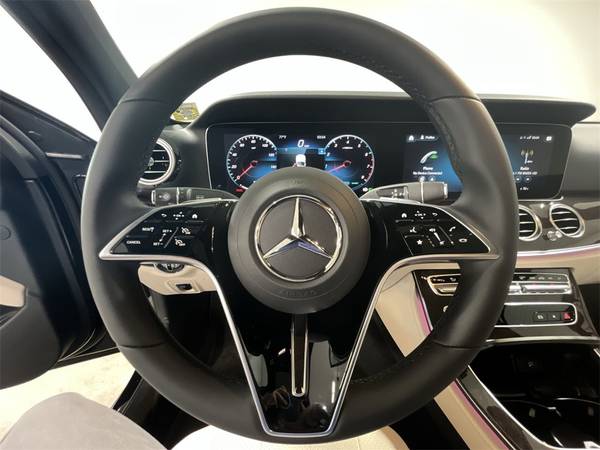 2022 Mercedes-Benz E-Class E 450 4MATIC - - by dealer for sale in Buffalo, NY – photo 15