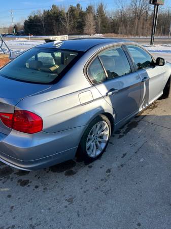 Great Deal 2011 BMW 328 xDrive for sale in Lowell, MI – photo 4