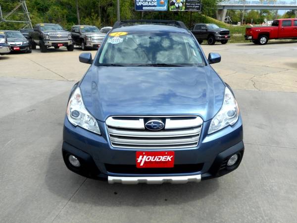 2014 Subaru Outback 4dr Wgn H4 Auto 2 5i Limited for sale in Marion, IA – photo 2