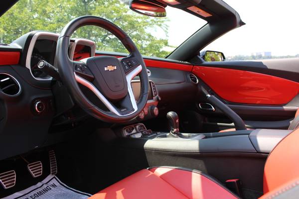 2014 Chevrolet Camaro 2dr Conv SS w/2SS 6 SPEED MANUAL LOADED - cars for sale in Great Neck, NY – photo 14