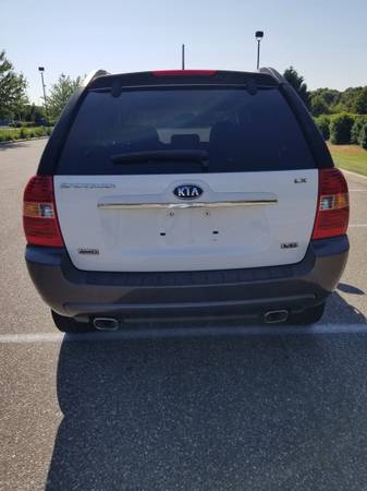 Kia Sportage 4x4 ONLY 58k LOW Miles for sale in Blue Point, NY – photo 3