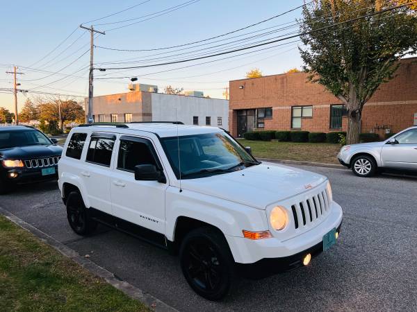 2011 Jeep Patriot Latitude 4x4 - - by dealer - vehicle for sale in West Babylon, NY – photo 14