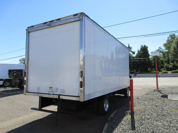 2019 Mitsubishi Fuso FE 18 FOOT BOX TRUCK 16K MILES GAS - cars & for sale in south amboy, VT – photo 4