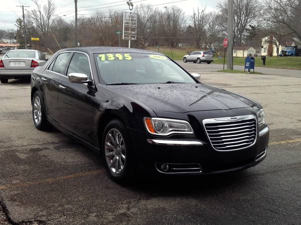 2012 Chrysler 300 Limited for sale in Mansfield, OH