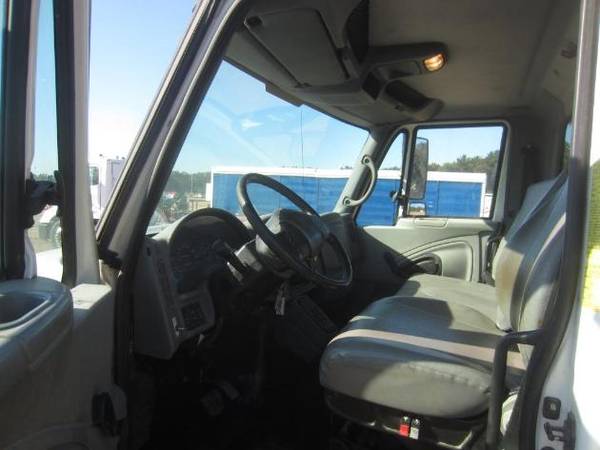 2005 International 4200 VT 365 Flat Bed Truck - 152, 207 Miles - 4x2 for sale in mosinee, WI – photo 7