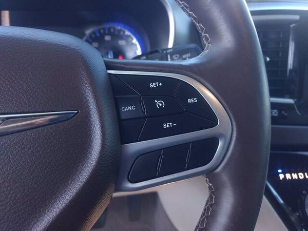 2019 Chrysler Pacifica Touring L Extra Low 8K Miles Factory... for sale in Sarasota, FL – photo 20
