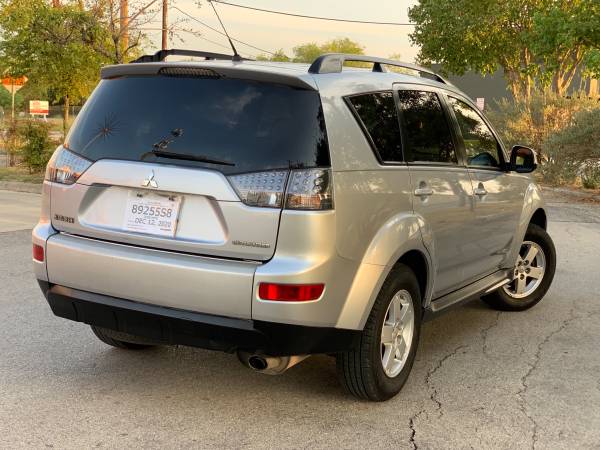 2009 Mitsubishi Outlander - cars & trucks - by owner - vehicle... for sale in San Antonio, TX – photo 3