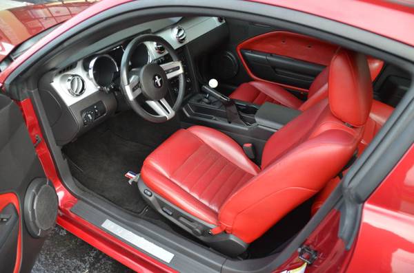 2005 Ford Mustang GT ~ Clean Carfax ~ 30K Miles~ 5-Spd ~ Borla Exhaust for sale in Pittsburgh, PA – photo 10