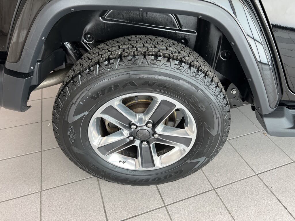 2019 Jeep Wrangler Unlimited Sahara 4WD for sale in De Motte, IN – photo 5