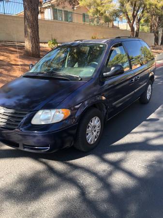 2006 Chrysler town&country for sale in Las Vegas, NV
