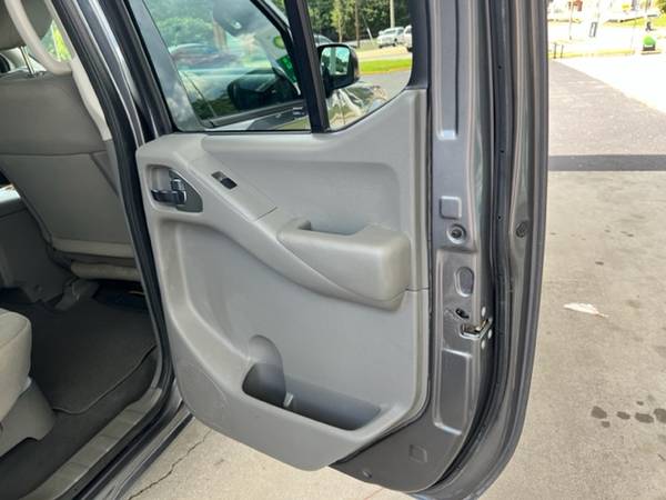 2019 Nissan Frontier SV - LOW MILE - - by dealer for sale in Winder, GA – photo 20