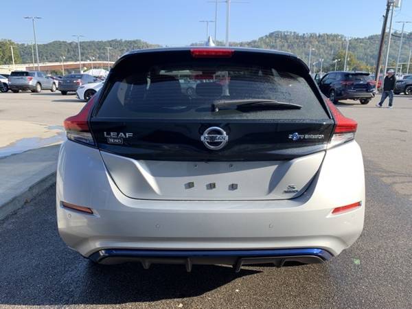 2022 Nissan Leaf FWD 4D Hatchback/Hatchback S Plus for sale in Saint Albans, WV – photo 9