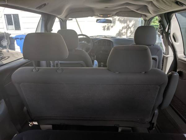 2003 Chrysler voyager for sale in Oak Lawn, IL – photo 4
