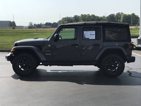 2018 Jeep Wrangler Unlimited Sahara - - by dealer for sale in O Fallon, MO – photo 24