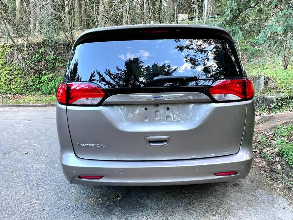 2018 Chrysler Pacifica Touring FWD - cars & trucks - by dealer -... for sale in Portland, OR – photo 6