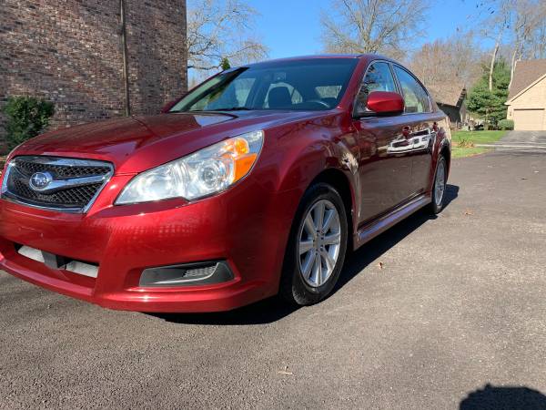 2011 Subaru LEGACY 2.5L AWD - cars & trucks - by owner - vehicle... for sale in Toledo, OH – photo 2