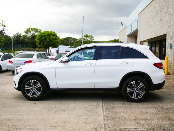 2018 Mercedes GLC300, Leather, Pano Roof, Blind Monitor, Navi for sale in Pearl City, HI – photo 4