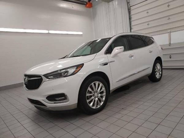 2020 BUICK ENCLAVE PRICED BELOW KBB PRICE 41, 939 OUR PRICE - cars & for sale in Green Bay, WI – photo 10