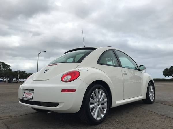 2008 Volkswagon New Beetle SE Hatchback "gas saver, leather" for sale in Chula vista, CA – photo 5