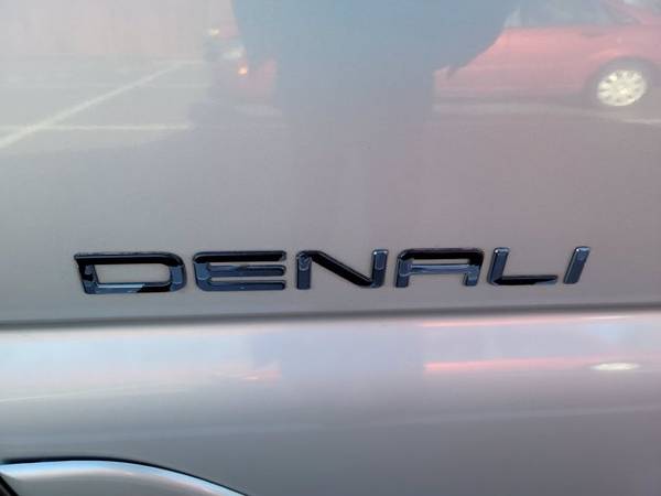 2006 GMC Yukon XL Denali Denali - cars & trucks - by dealer -... for sale in Boise, ID – photo 5
