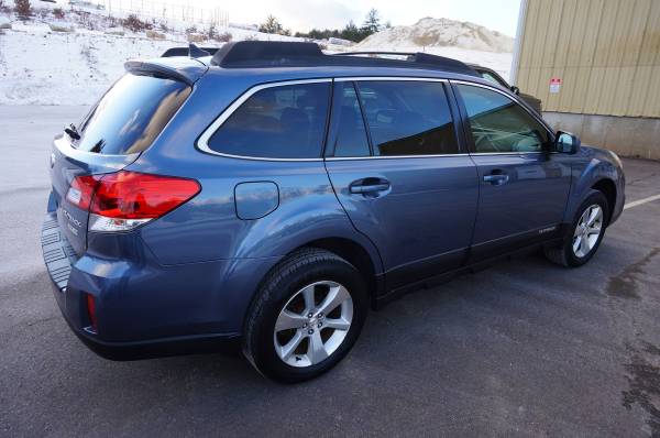 2014 SUBARU OUTBACK LIMITED Automatic, Back up cam, Sunroof for sale in Bow, NH – photo 4