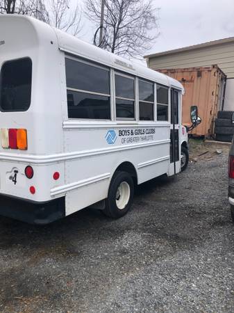 2010 Minotour 14 seat bus for sale in Charlotte, NC