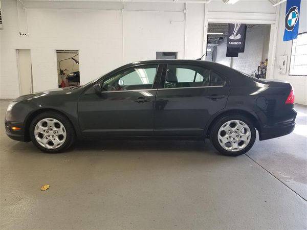 2010 Ford Fusion 4dr Sdn SE FWD -EASY FINANCING AVAILABLE for sale in Bridgeport, CT – photo 7