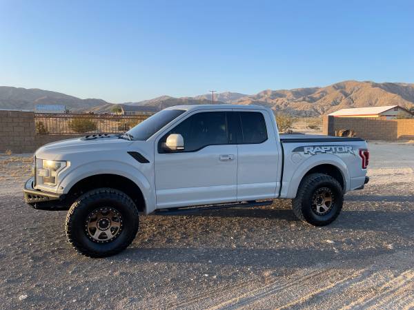 Ford Raptor immaculate condition, never offroad, only 56, 000 miles for sale in Desert Hot Springs, CA – photo 7