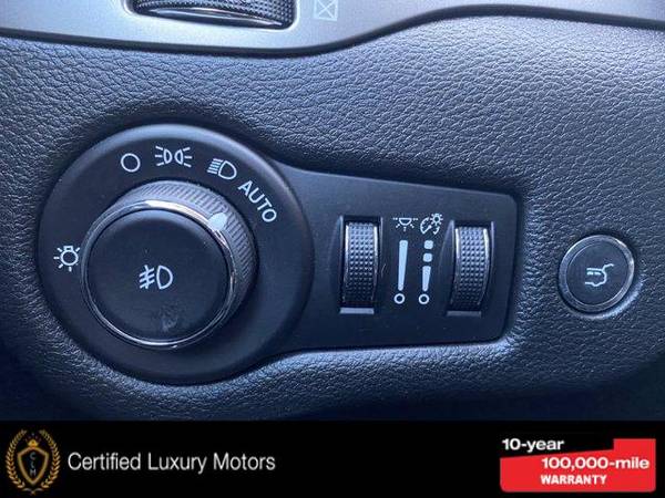 2019 Jeep Cherokee High Altitude - - by dealer for sale in Great Neck, NY – photo 22