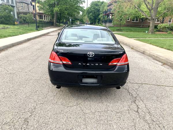 2007 Toyota Avalon XLS Sedan - - by dealer - vehicle for sale in Beech Grove, IN – photo 4