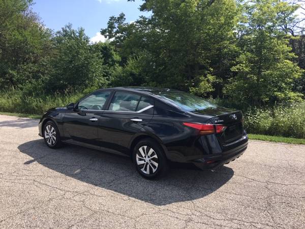 2019 Nissan Altima 2.5S, Black for sale in Otterbein, IN – photo 5