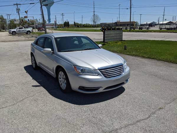 2012 Chrysler 200 Lx - - by dealer - vehicle for sale in BLUFFTON, IN – photo 3