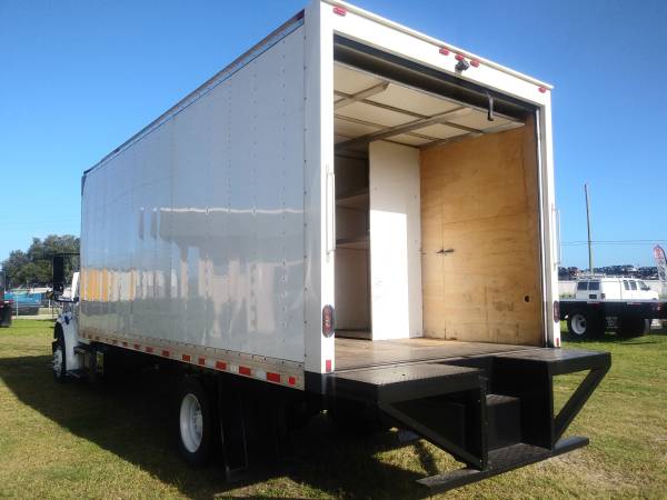 Commercial Trucks-2019 Freightliner M2-59,000 miles-20' Box! - cars... for sale in Palmetto, GA – photo 4