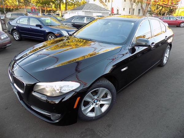 2013 BMW 528xi (#8084) - cars & trucks - by dealer - vehicle... for sale in Minneapolis, MN