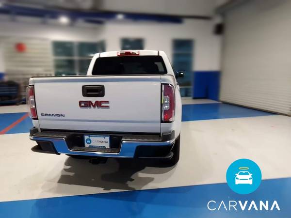 2017 GMC Canyon Crew Cab Pickup 4D 5 ft pickup Black - FINANCE... for sale in milwaukee, WI – photo 9