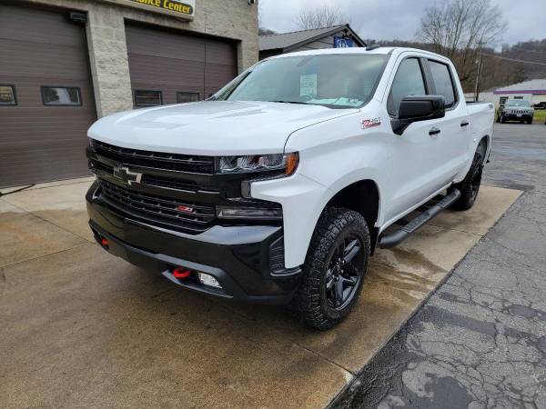 2020 Chevrolet Chevy Silverado 1500 LT Trail Boss 4x4 4dr Crew Cab for sale in Vandergrift, PA – photo 4