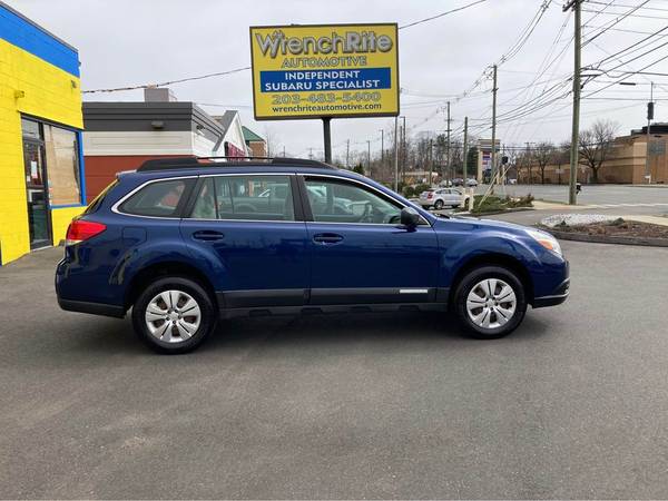 2011 Subaru Outback 2 5i Premium - - by dealer for sale in Branford, CT – photo 6