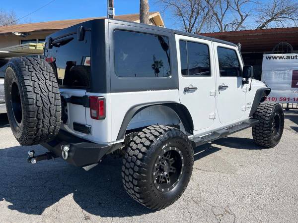 2013 Jeep Wrangler Unlimited Sport 4x4 4dr SUV EVERYONE IS APPROVED! for sale in San Antonio, TX – photo 7