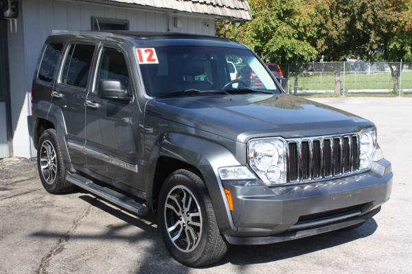 2012 Jeep Liberty Jet Edition 4x4 4dr SUV Gray, Loaded, Great Price for sale in Omaha, IA – photo 5