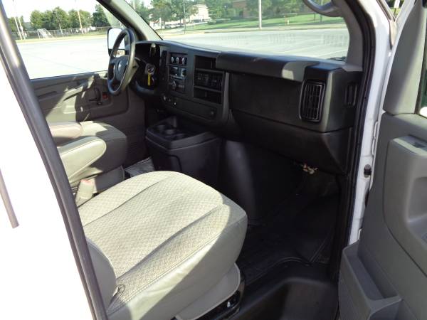 2011 CHEVROLET EXPRESS 15-PASSENGER 3500, EXTENDED! W/ ONLY 66K MILES! for sale in PALMYRA, NJ – photo 20